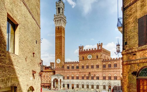 San Gimignano, Siena & Chianti Day Trip with Lunch and Wine Tasting