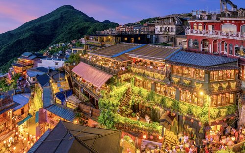 Yehliu Geopark, Jiufen, Shifen, and Golden Waterfall Day Tour 