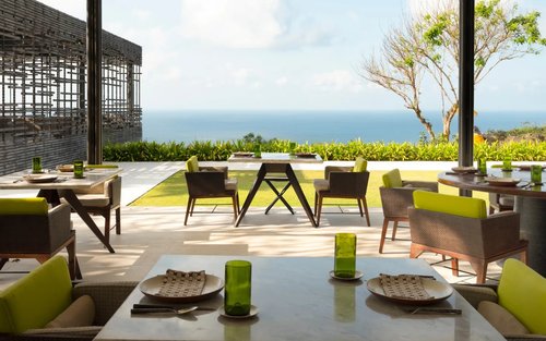 ประสบการณ์รับประทานอาหารที่ Alila Villas อูลูวาตู