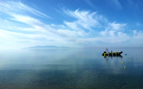 在米科诺斯岛参加由PADI五星潜水度假村提供的海滩浮潜之旅