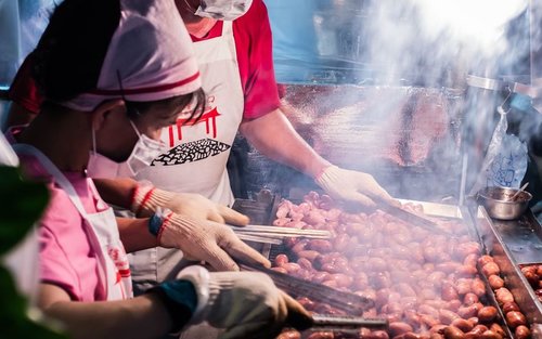 Keelung | Perjalanan Makanan Pasar Malam Miaokou | Lawatan Makanan Ringan Istimewa Taiwan