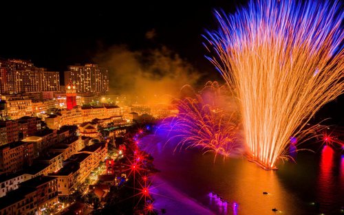 Trải Nghiệm Dinner Show tại Thị Trấn Hoàng Hôn Phú Quốc