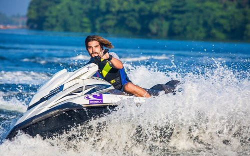 Naik Jet Ski di Miami (60 Menit)