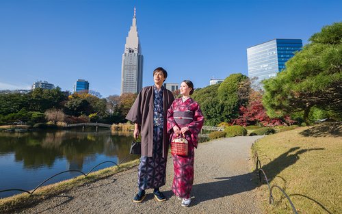 Kimono Rental inside Shinjuku Gyoen National Garden: KOUICHI STORE