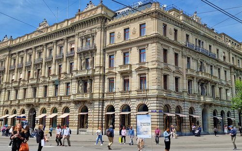 Open-Top Bus Sightseeing Tour in Zurich