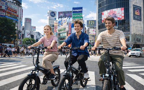 Tur Sepeda Listrik Berbantuan 3 Jam di Tokyo | Jelajahi Shibuya, Shinjuku, Istana Kekaisaran | Tur Pribadi Eksklusif