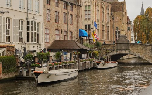 Bruges Day Trip with Transport from Paris