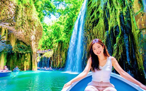 Viagem Clássica a Miyazaki: Desfiladeiro de Takachiho e Santuário Kamishikimi Kumanoimasu | Inclui doces japoneses e ônibus de traslado | Passeio de barco opcional em Takachiho