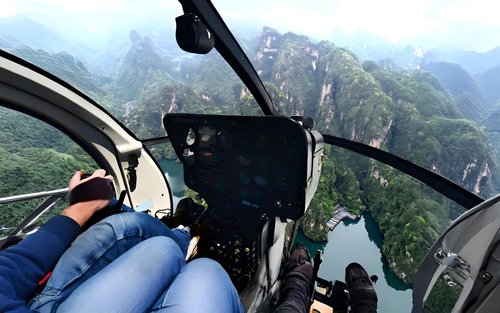 Helicopter sightseeing of Zhangjiajie major scenic spots