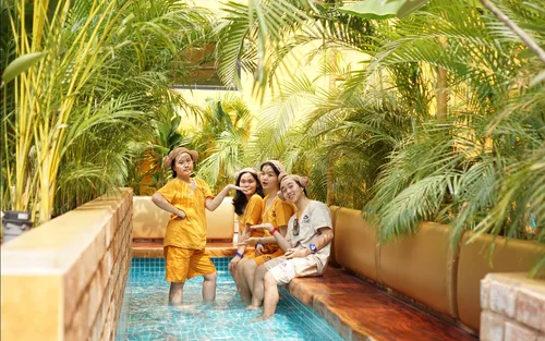 胡志明市第2郡金莲花世界汗蒸水疗