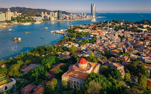 Xiamen Nanputuo + Gulangyu + Shuzhuang Garden 1-Day Tour (with Gulangyu Specialty Bag)