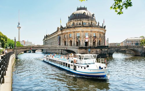 Trải nghiệm du thuyền ngắm cảnh Berlin từ Friedrichstrasse