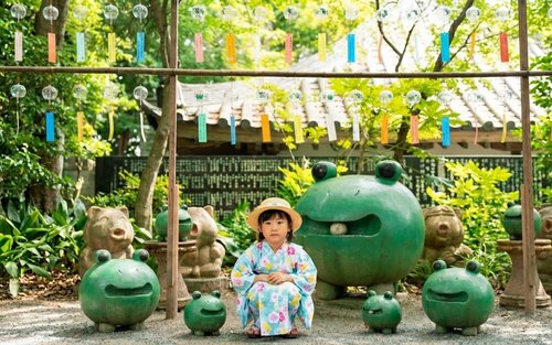 [Z wyjazdem z Fukuoki] Jednodniowa wycieczka do Yufuin i Beppu Onsen | Świątynia Nyorinji, pływająca brama torii na jeziorze Kinrin, przejażdżka rikszą, zwiedzanie piekła morskiego