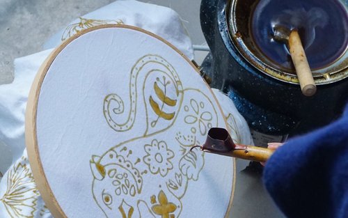 Oficina de Batik Contemporâneo de Yogyakarta e Tinturaria Natural