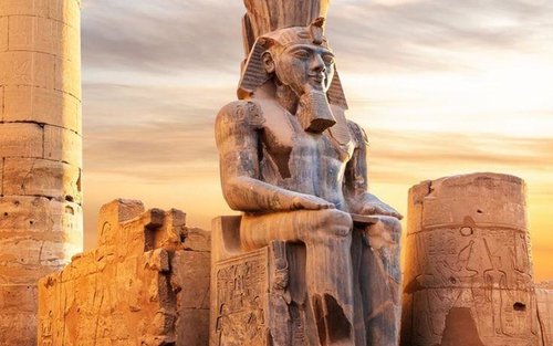Luxor Tour of Visit East and West Nile Banks with lunch & Entrance 
