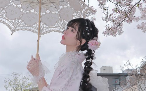 Kyoto Kimono Rental Experience & Japanese Style Makeup & Photo Shoot (Ookini Fushimi Inari Store)