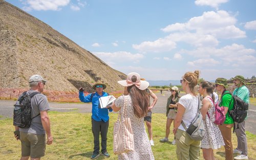 Teotihuacan, Tlatelolco & Basilica of Guadalupe tour