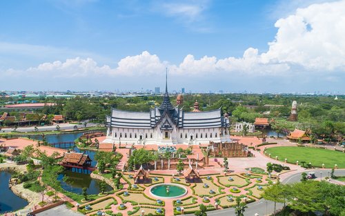 Visite privée d'une journée complète de la ville antique et du musée Erawan