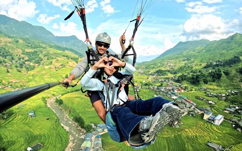 Pengalaman Paralayang di Sapa - Penjemputan dan Pengantaran Hotel