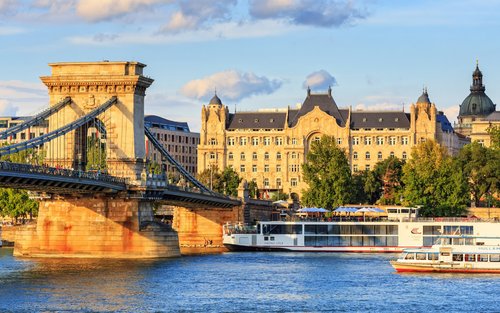 Bratislava and Budapest one-day bus tour