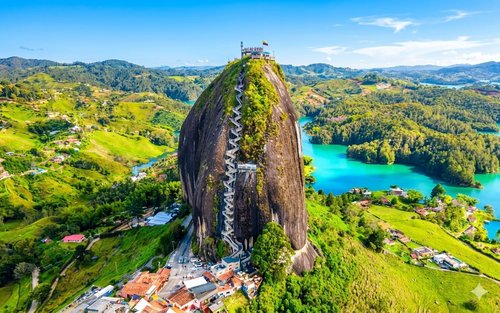 Medellin Guatapé & El Peñón de Guatapé Cultural Day Tour