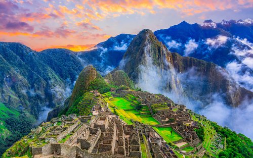 Cusco Sacred Valley & Machu Picchu Historical 2-Day Tour