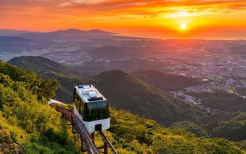 元乃隅神社红色鸟居＆门司港/唐户市场＆皿仓山缆车 一日游（福冈出发）