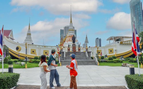 Wat Yannawa & Talat Noi Half-day Hidden Gems & Walking Tour