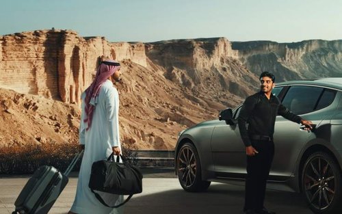 Privat transfer mellan Riyadhs flygplats, hotell och Six Flags