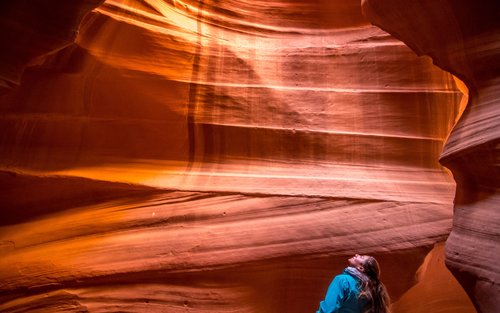 拉斯维加斯出发上羚羊峡谷和马蹄湾巴士之旅