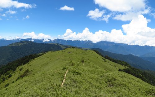 Yilan Shuan Mountain Lingming Three Days and Three Nights Mountain Climbing Experience
