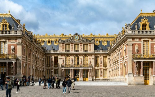Versailles Palace Tickets with Round-Trip Transfer from Paris