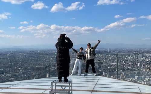 Tokyo: TikTok & Instagram Hot Spots Tour with Personal Photographer