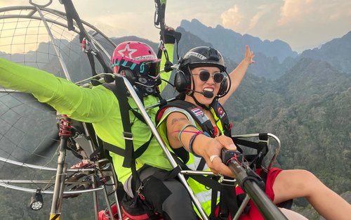 Vang Vieng: Paragliding Flight Experience