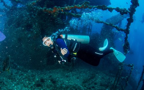 Koh Chang Odissey: Heldagstur med dykning [3 dyk] med PADI 5* Center