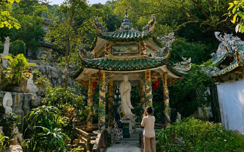 Da Nang Marble Mountains & Linh Ung Pagoda Half-Day Tour