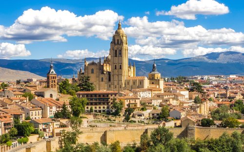 Avila Walls and Segovia Guided Tour
