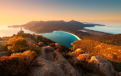 Hobart 2-Day Bruny Island & Wineglass Bay Guided Tour