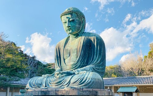 Jednodenní výlet Kamakura a Enoshima: Tsurugaoka Hachimangu, květy Hase-dera, Velký Buddha a výhledy na horu Fudži (odjezd z Tokia
