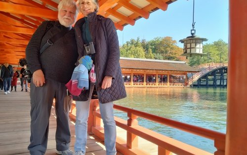 Hiroshiman koko päivän yksityinen opastettu kierros Miyajiman kanssa