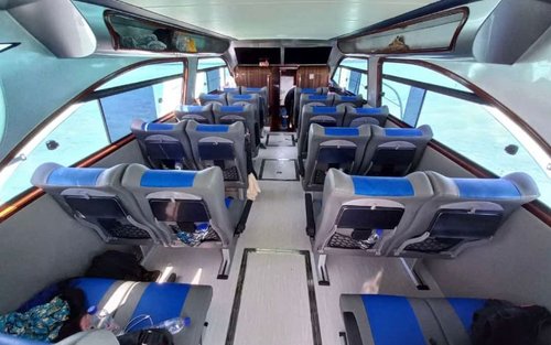 快艇一日遊 - 納閩巴霍出發（East Cruise Komodo提供）