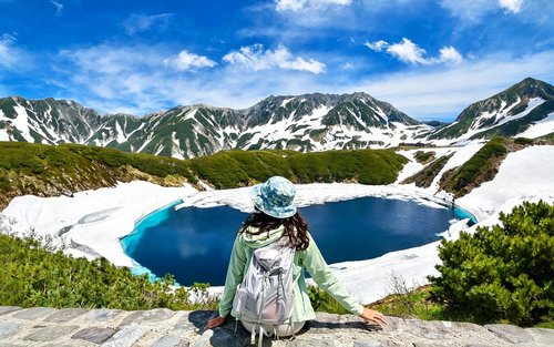 Excursão de 2 dias ao Vale da Neve de Tateyama Kurobe: Alpes Japoneses e Kamikochi (partindo de Nagoia)