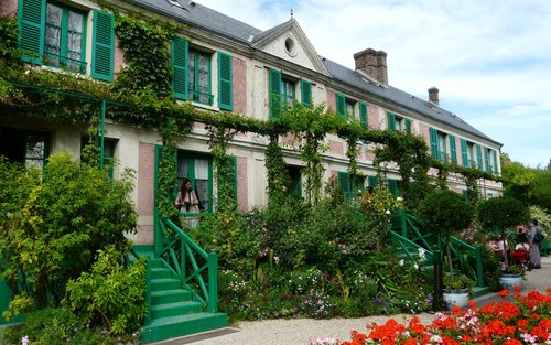 Be in awe of the House of Claude Monet's wonderful creation