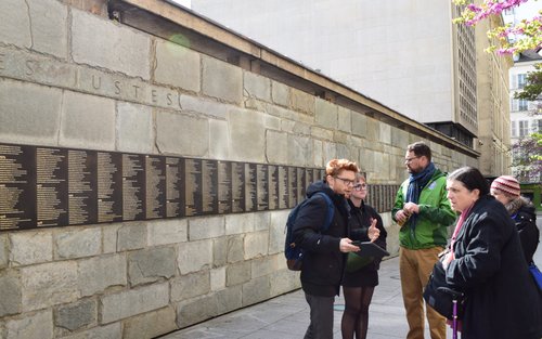 Paris Le Marais & Montmartre Small-Group Half-Day Tour