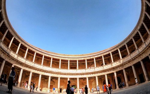 Visita a l'Alhambra, el Palau Nassarite i els Jardins del Generalife a Granada