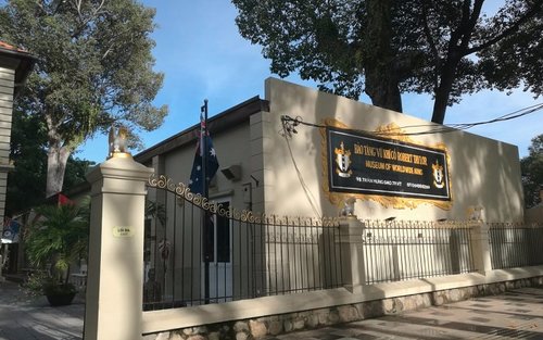 Inträdesbiljett till Robert Taylor-museet för antika vapen