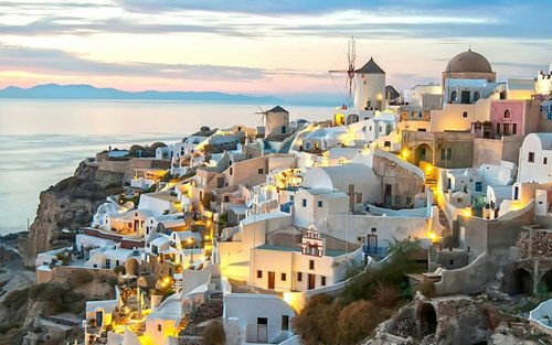 Akrotiri day tour from Santorini with Sunset in Oia