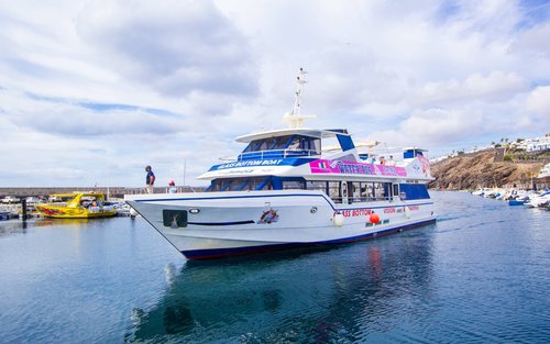 Puerto del Carmen and Puerto Calero boat transfer in Lanzarote