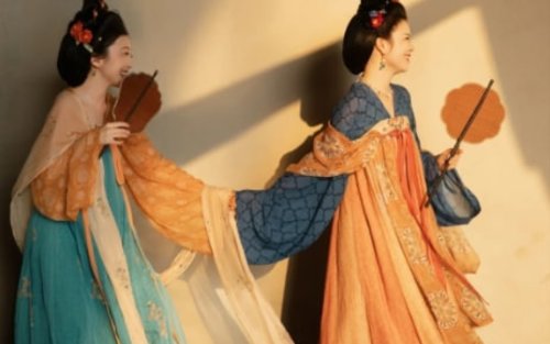 Shanghai Chenghuang Temple/Yu Garden Chinese Traditional Costume Hanfu Photo Experience