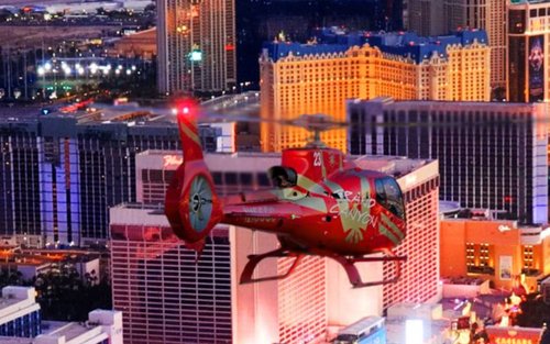 Las Vegas Strip Highlights Helicopter Tour dengan Transfer Opsional
